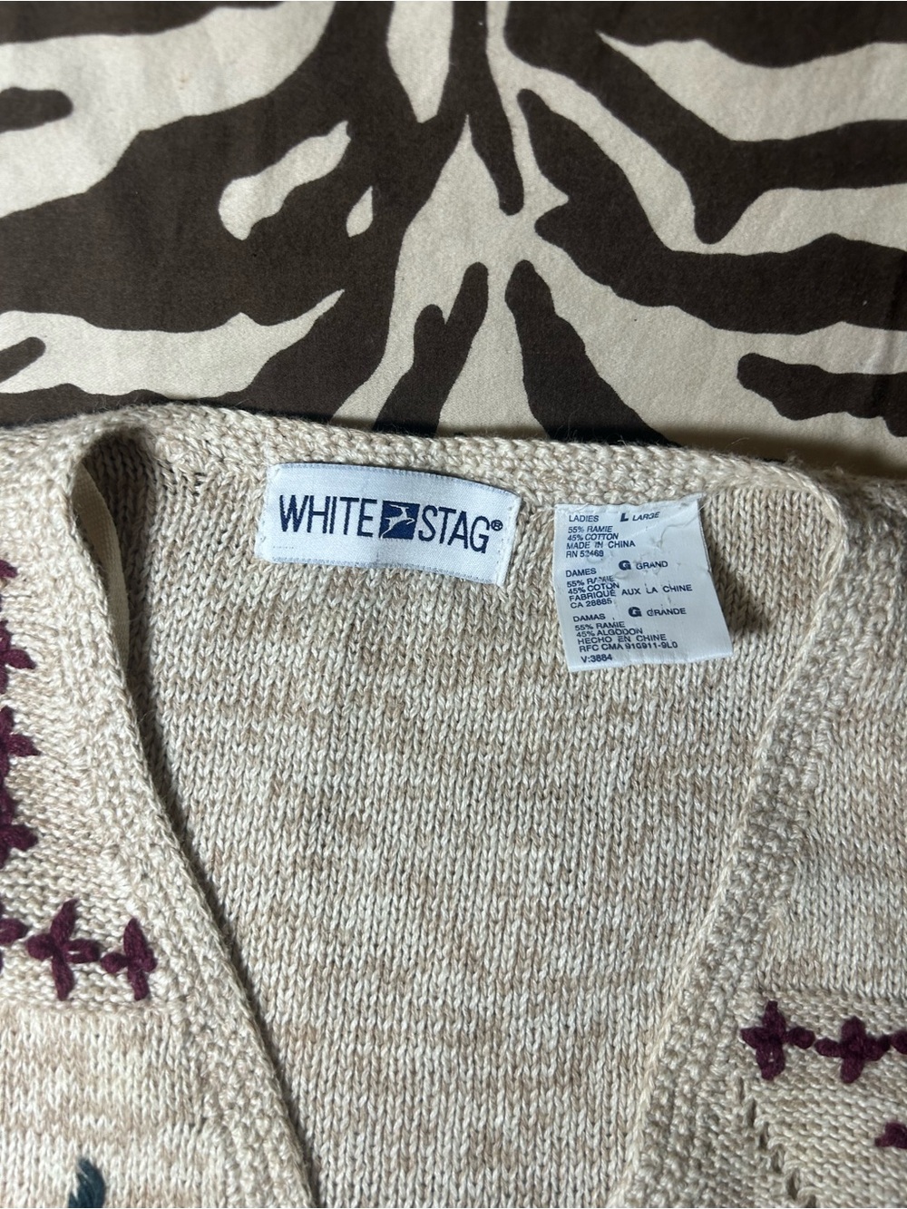White Stag Beige Embroidered Floral Knit Vest - Picture 4 of 5